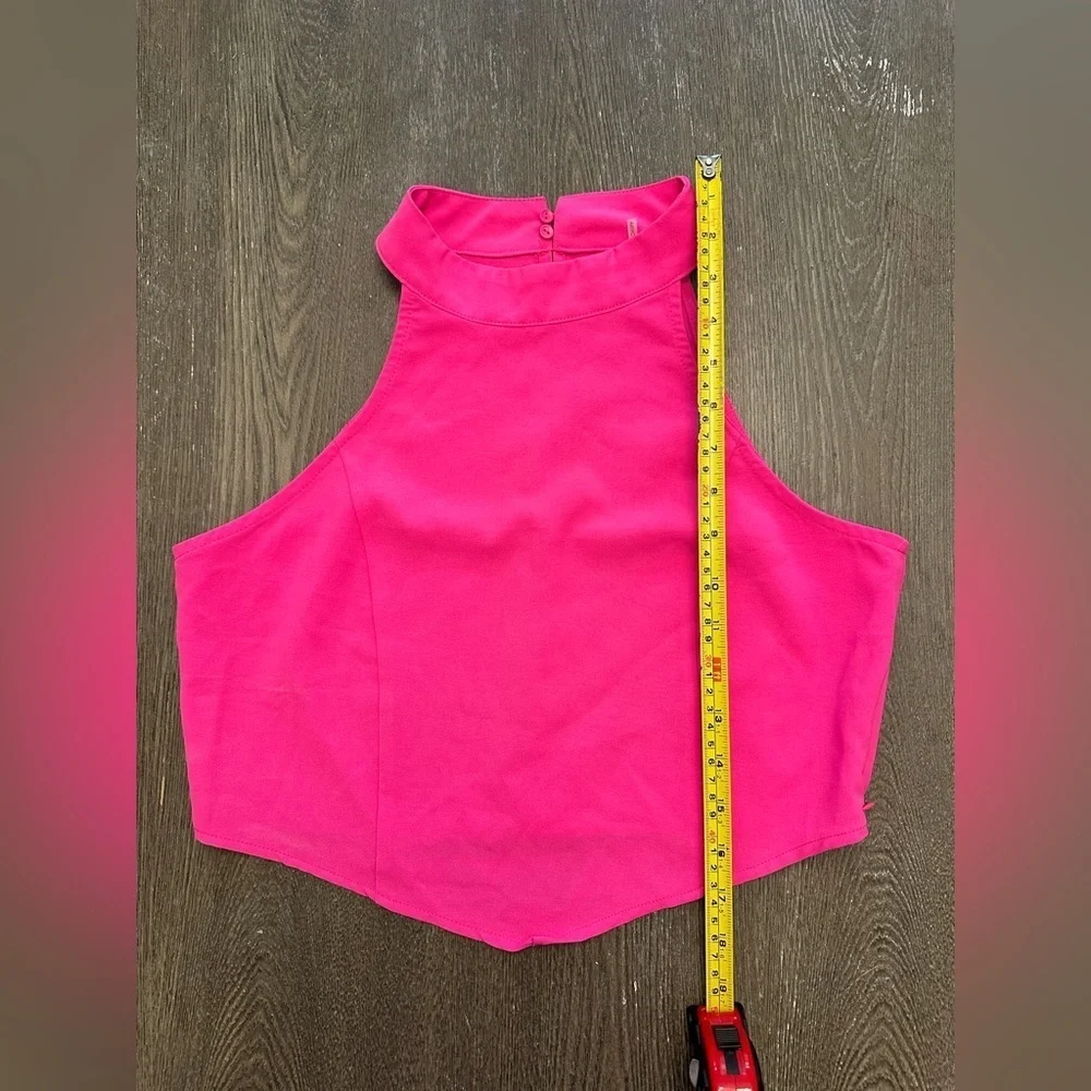NWT GLAM HOT PINK HALTER CROPPED TOP - Size Large SKU:598